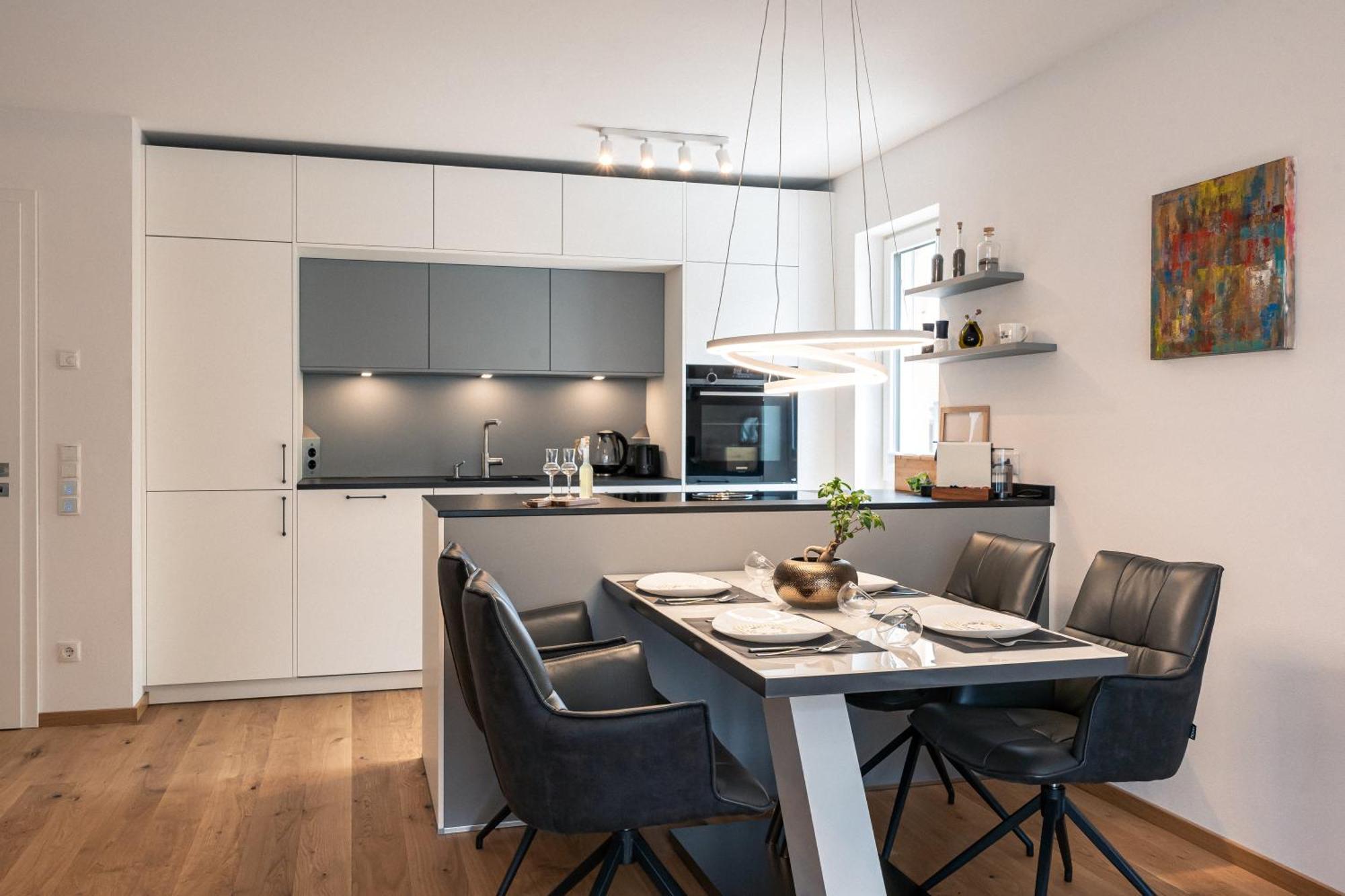 Alpdeluxe Smart Home - Balkon-Wanne-Tiefgarage-Bbq Kolbermoor Buitenkant foto